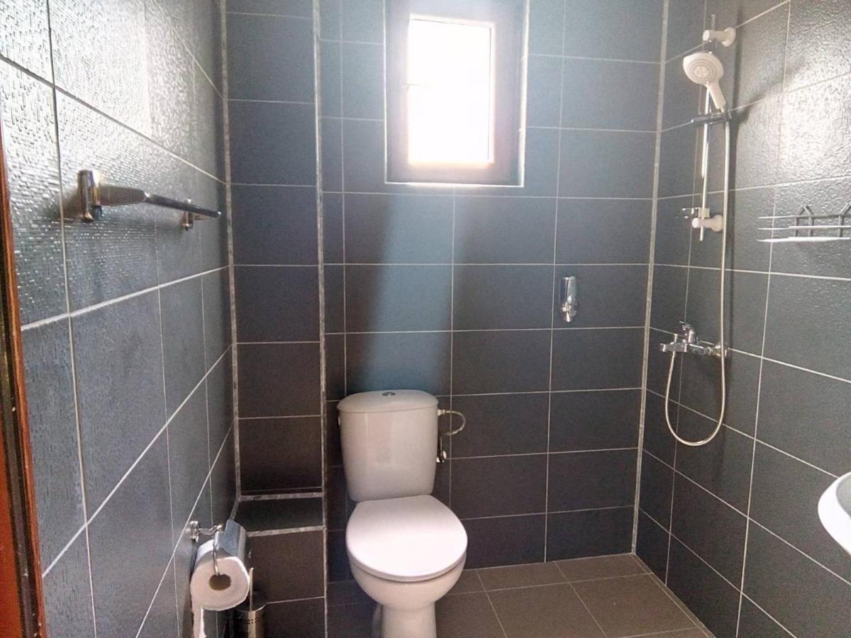 Alfa Guest Rooms With Parking Varna Luaran gambar