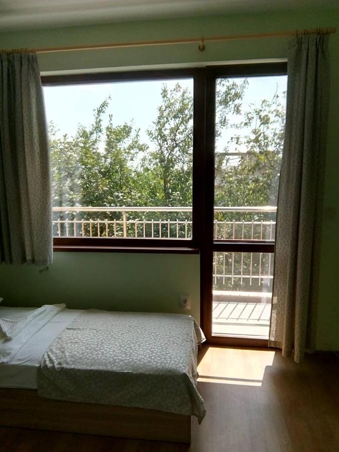 Alfa Guest Rooms With Parking Varna Luaran gambar