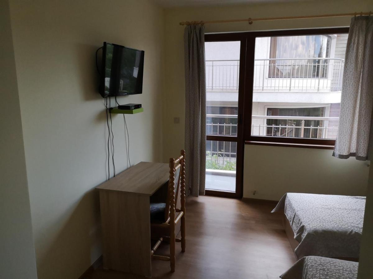 Alfa Guest Rooms With Parking Varna Luaran gambar