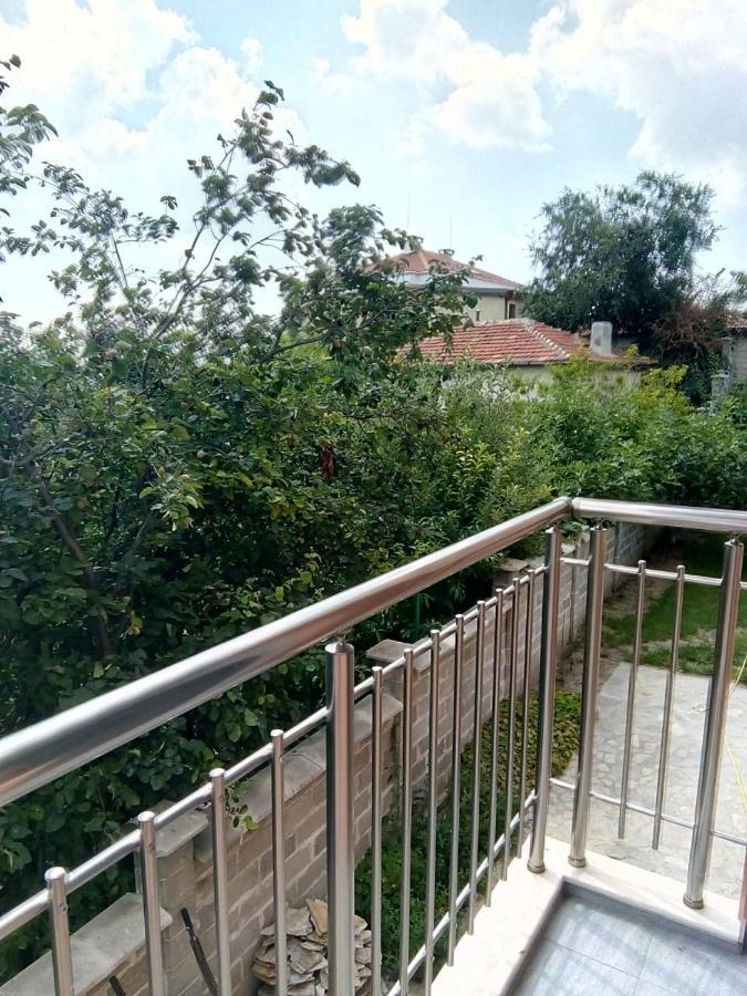Alfa Guest Rooms With Parking Varna Luaran gambar