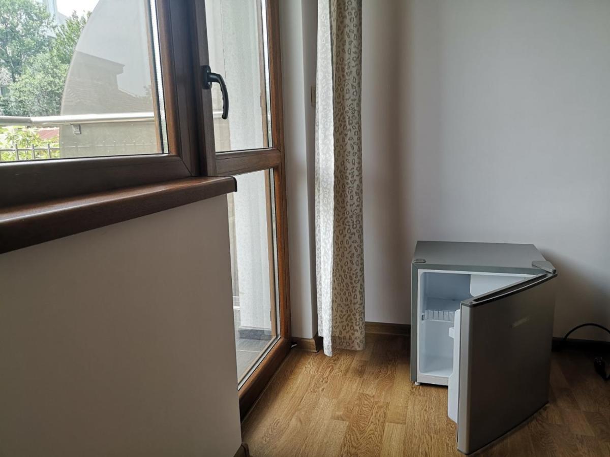 Alfa Guest Rooms With Parking Varna Luaran gambar